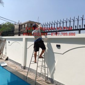 Thợ thi công hàng rào chông tại Gò Vấp
